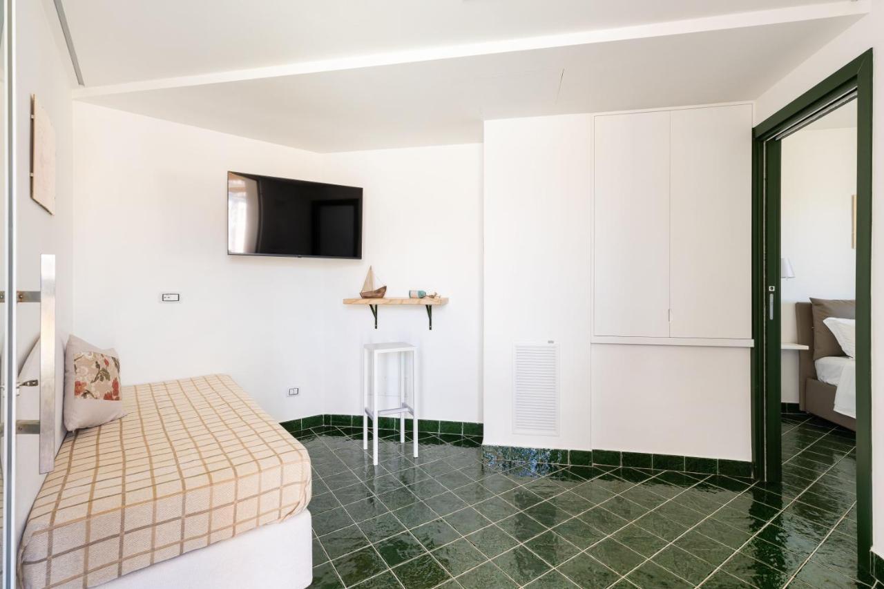 폴리나노 아마레 Don Leonardo - Pool And Wellness B&B 외부 사진