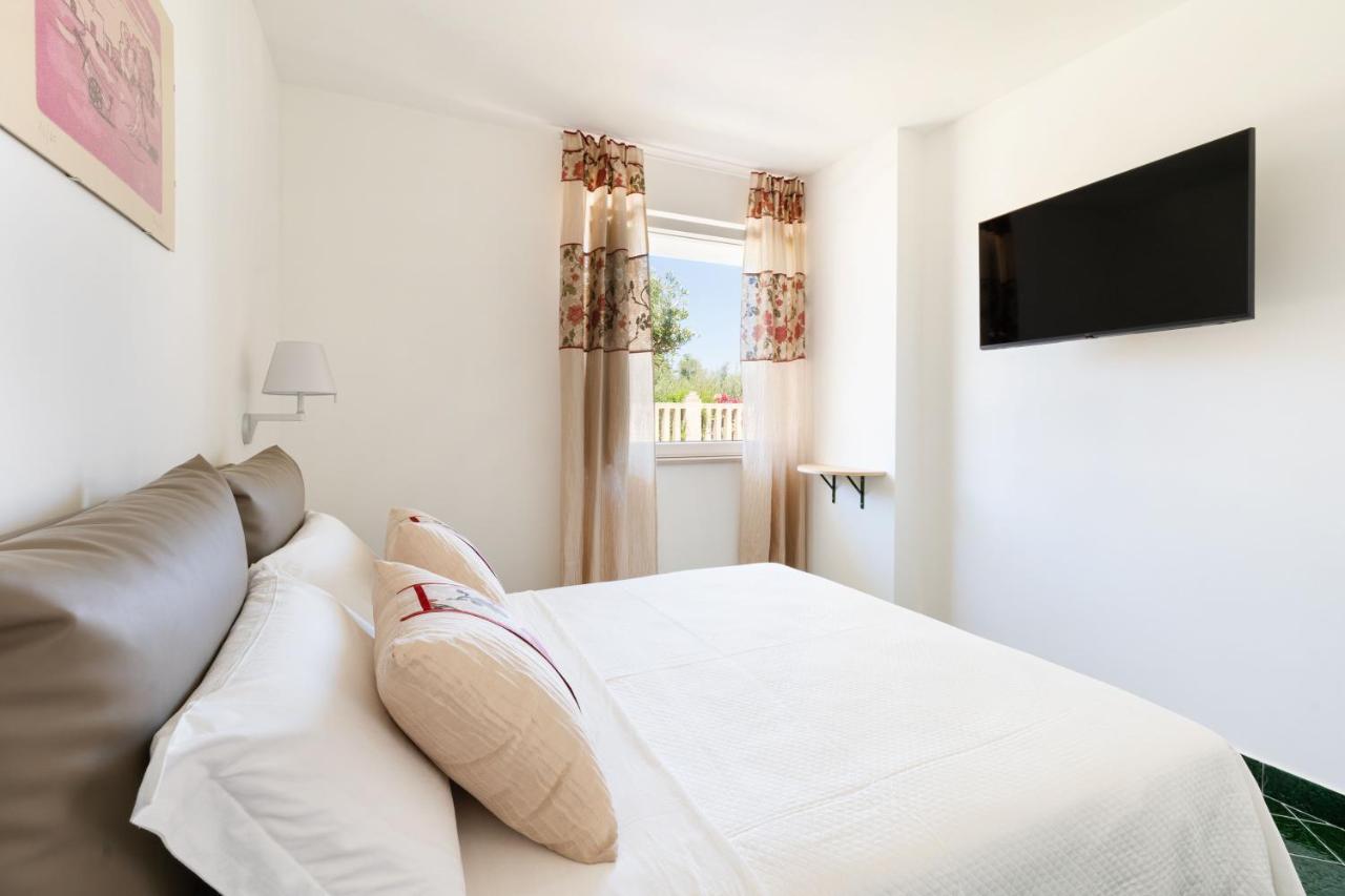 폴리나노 아마레 Don Leonardo - Pool And Wellness B&B 외부 사진